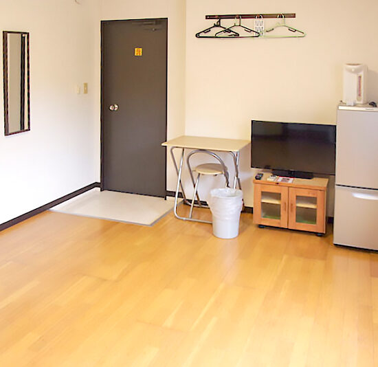 1号室内観01