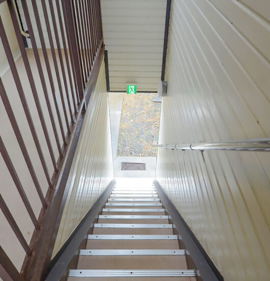 3・4号室内観（階段）01