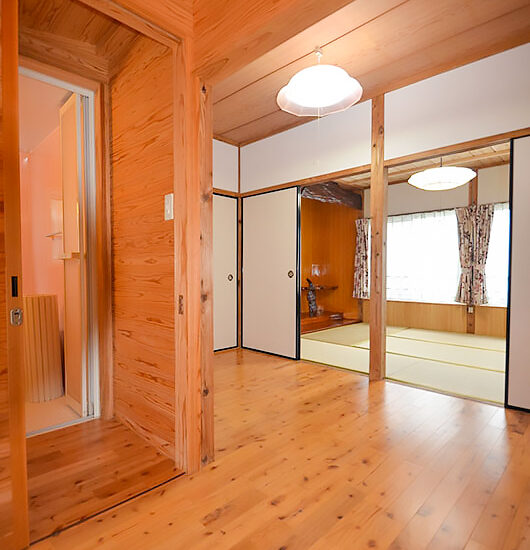 洋室3帖フローリング01