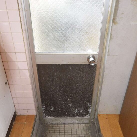 キッチン04（勝手口）