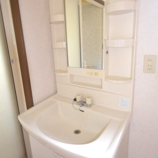 母屋側　洗面室