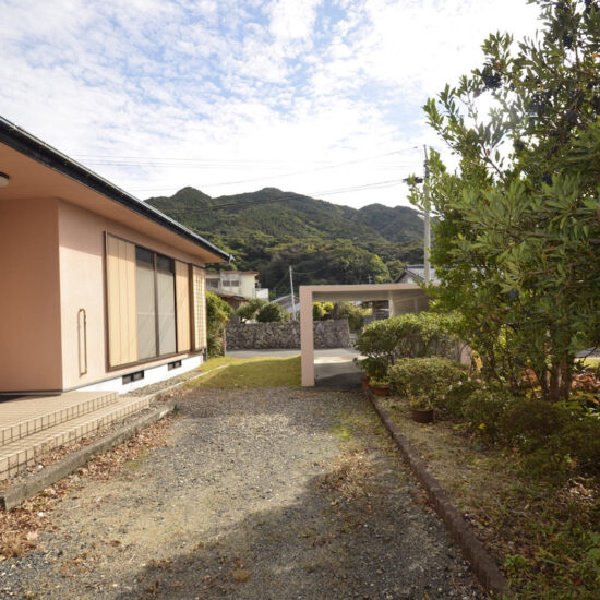 外観06　母屋側