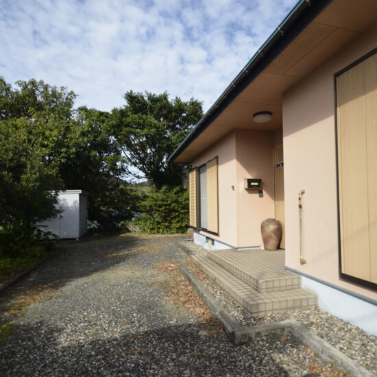 外観05　母屋側