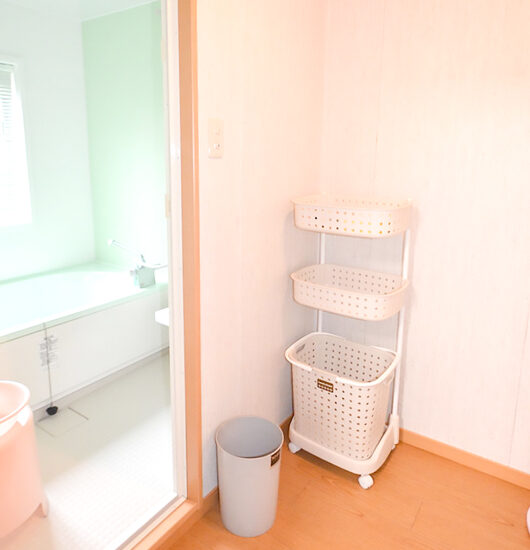 3・4号室棟1階共有スペース内（2号室専用脱衣室）02