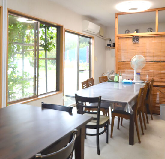 3・4号室棟1階共有スペース内（食堂）03