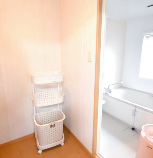 3・4号室棟1階共有スペース内（1号室専用脱衣室）02